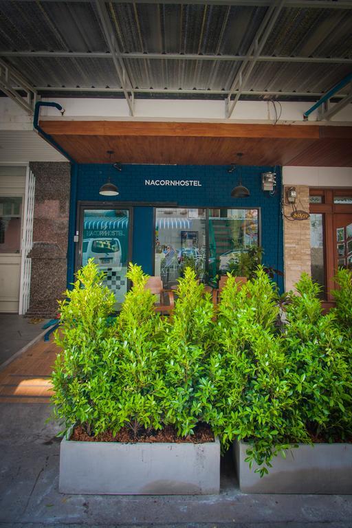 Nacorn Hostel Bangkok Exterior photo