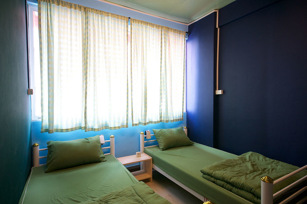 Nacorn Hostel Bangkok Exterior photo